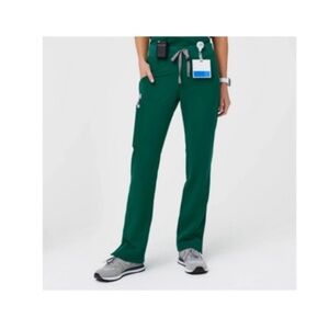Figs Hunter Green Kade cargo scrub pant Large